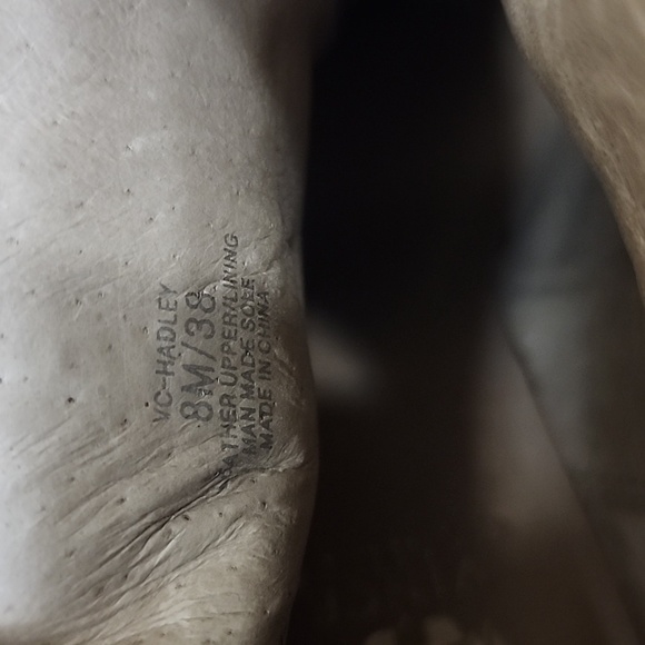 VINCE CAMUTO HADLEY BOOTS - Picture 10 of 10